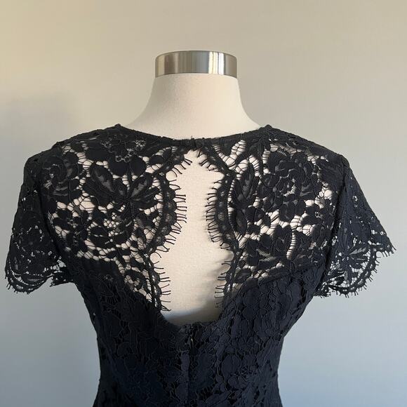Banana Republic Lace Overlay Sheath Dress Raw Scallop Hem Black 4 NWT - Picture 7 of 11